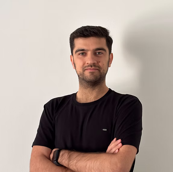 Moein Fakhravar